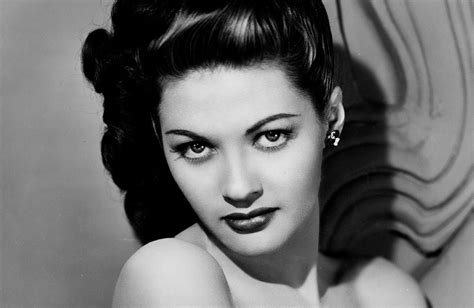 yvonne de carlo nude pics|30 Stunning Black and White Portraits of Yvonne De Carlo From。